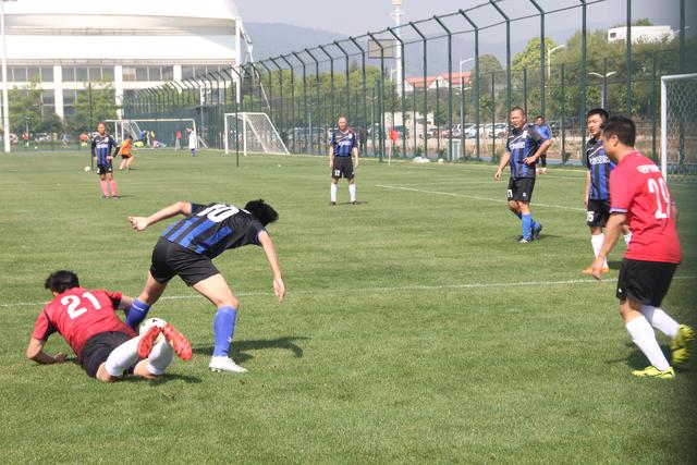 鲍威尔27分青岛力克宁波 原帅20分山西胜四川